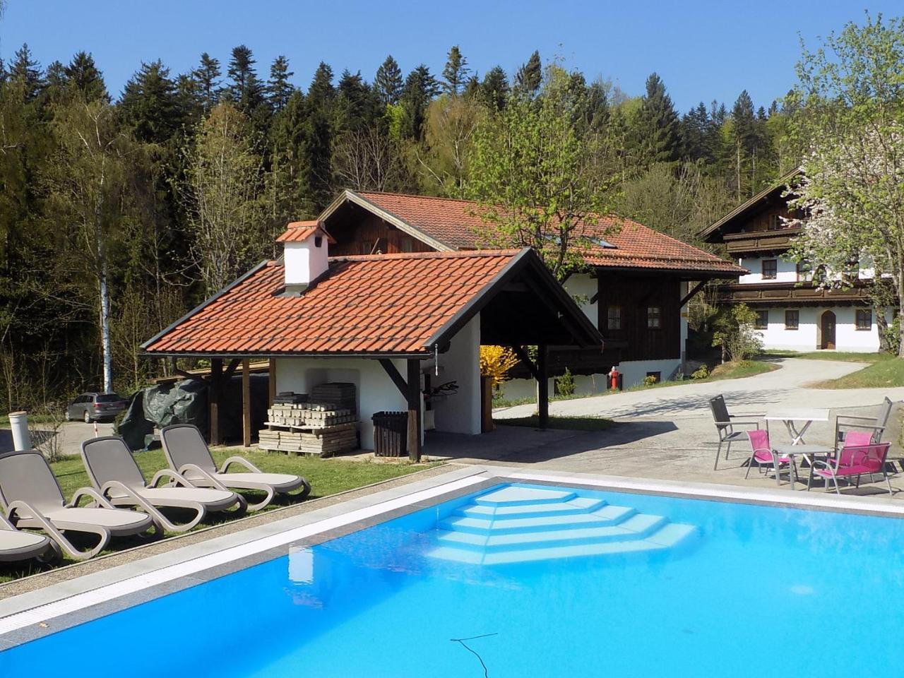 Ferienwohnung Waldblick Хауценберг Экстерьер фото