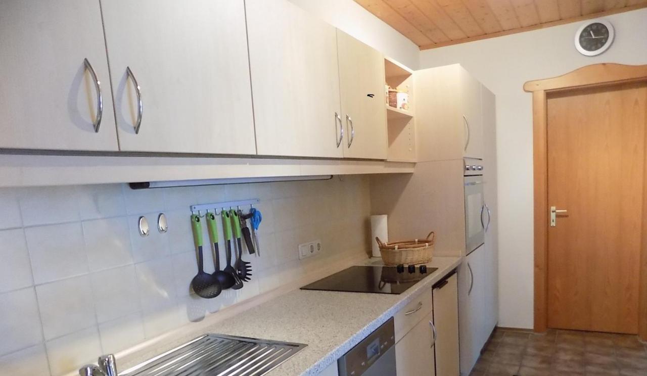 Ferienwohnung Waldblick Хауценберг Экстерьер фото