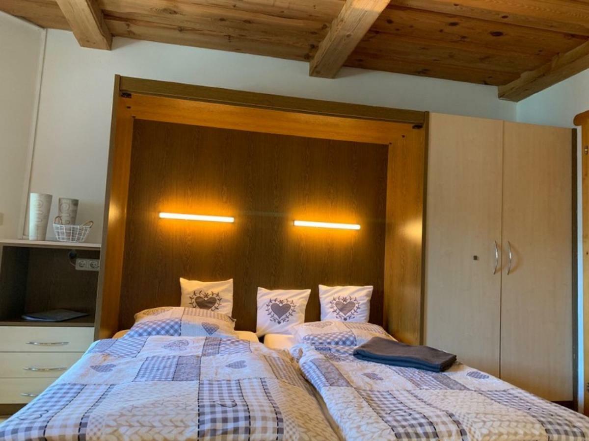 Ferienwohnung Waldblick Хауценберг Экстерьер фото